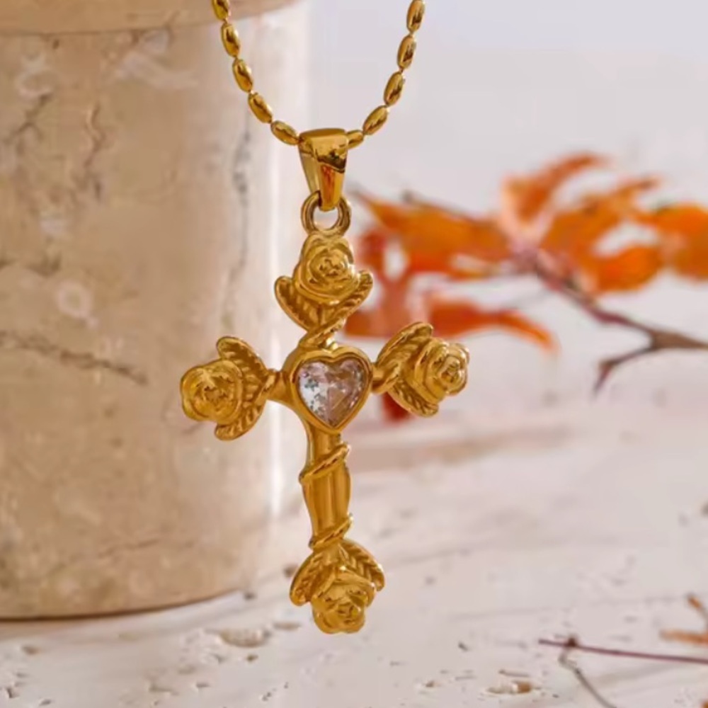 Rose pearl Gold Cross Pendant Necklace
Adjustable
Stainless steel